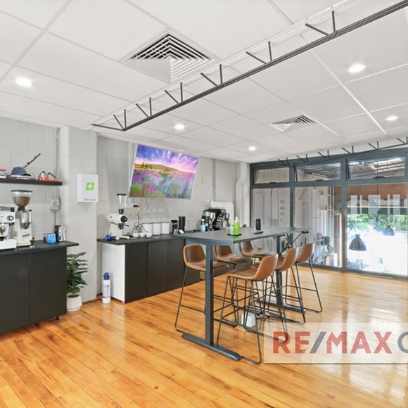 FOR LEASE - Offices | Retail | Medical - 127 Sandgate Road, Albion, QLD 4010