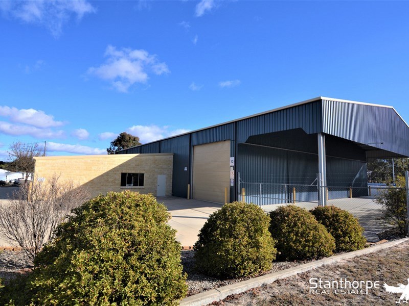 2-6 Walsh Drive, Stanthorpe, QLD 4380 - Property 332659 - Image 1