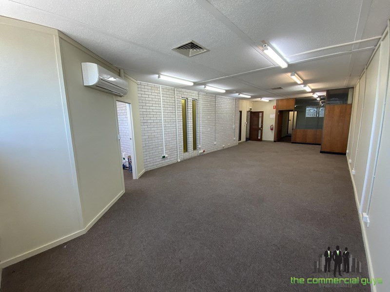 Lvl 1, S3/137 Sutton St, Redcliffe, QLD 4020 - Property 424647 - Image 1
