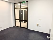 Suite 4/126 Scarborough Street, Southport, QLD 4215 - Property 218393 - Image 7