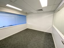 3 & 4/10-12 Scarborough Street, Southport, QLD 4215 - Property 338490 - Image 5