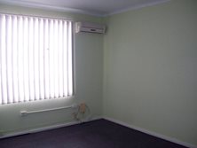 Upstairs, 81 Brisbane Street, Ipswich, QLD 4305 - Property 358024 - Image 3