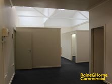 Suite 18, 46-52 Baylis Street, Wagga Wagga, NSW 2650 - Property 391039 - Image 3