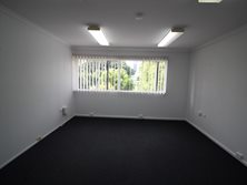 12/129A Lake Street, Cairns City, QLD 4870 - Property 393508 - Image 2