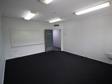 12/129A Lake Street, Cairns City, QLD 4870 - Property 393508 - Image 3