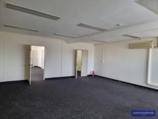 4, 155 Alma Street, Rockhampton City, QLD 4700 - Property 402830 - Image 7