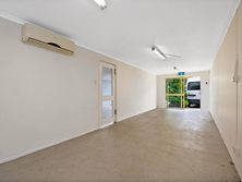 5, 13 Newspaper Place, Maroochydore, QLD 4558 - Property 421116 - Image 5