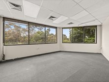 2, 104a Warrigal Road, Camberwell, VIC 3124 - Property 421385 - Image 4