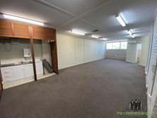 Lvl 1, S3/137 Sutton St, Redcliffe, QLD 4020 - Property 424647 - Image 3