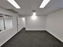 1/229 Junction Road, Cannon Hill, QLD 4170 - Property 425442 - Image 9