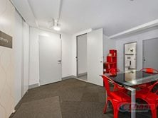 2/68 Commercial Road, Newstead, QLD 4006 - Property 427567 - Image 4