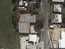1&2/65 Crescent Avenue, Paradise Point, QLD 4216 - Property 430161 - Image 6