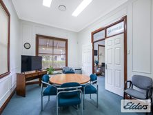 5 Windsor Road, Red Hill, QLD 4059 - Property 430308 - Image 2