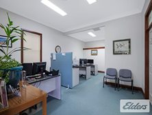 5 Windsor Road, Red Hill, QLD 4059 - Property 430308 - Image 6