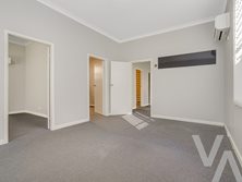 24 Macquarie Street, Belmont, NSW 2280 - Property 432573 - Image 2