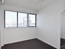 3, 32 Tank Street, Gladstone Central, QLD 4680 - Property 438224 - Image 6