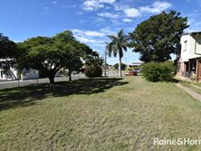 10 WILLIAM STREET, Gladstone Central, QLD 4680 - Property 440810 - Image 13